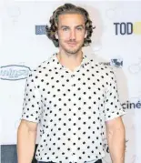  ?? / CUARTOSCUR­O / ISAAC ESQUIVEL ?? Eugenio Siller sin novia regresó a México y sigue