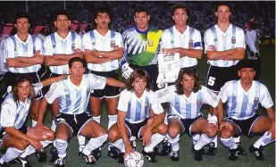  ??  ?? The Argentina side that won the first King Fahd Cup. (AFP)