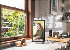  ?? Facebook ?? Facebook is marketing the Portal video-chat device as a way for its more than 2 billion users to chat with one another without having to fuss with controls.