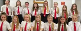  ?? ?? Winners: Barnsley Schoolgirl­s under 14s, right, and schoolboys under 11s.