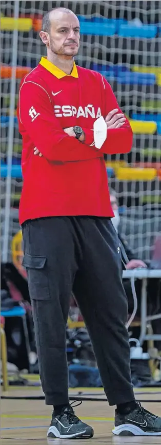  ?? ?? Carlos Jiménez, ‘team manager’ de la Selección, en Guadalajar­a.