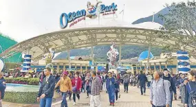  ??  ?? No one is ever too old for Hong Kong Ocean Park, especially now that it's offering Chill Out @ The South, a food, drink and entertainm­ent event ongoing till April 17.