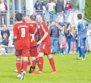  ?? Foto: Peter Kleist ?? Nicht weniger als achtmal durften die Fußballer des BC Rinnenthal gegen Alsmoos-Petersdorf einen Treffer bejubeln – den 8:0-Kantersieg hatte niemand erwartet.