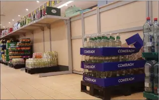  ??  ?? Empty water shelves in Aldi on the Boghall Road in Bray on Monday evening.