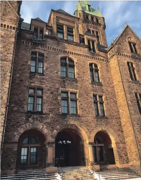  ?? KATHY RENWALD PHOTO ?? The abandoned Buffalo State Asylum for the Insane has been turned into the Hotel Henry.