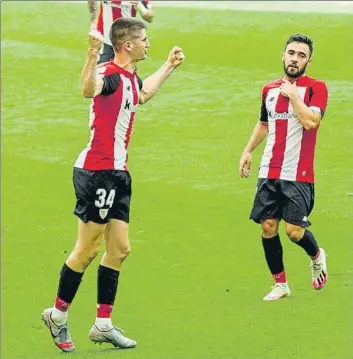  ?? FOTO: JUAN ECHEVERRÍA ?? Oihan Sancet celebra su tanto al Mallorca junto a Unai López, autor de la asistencia