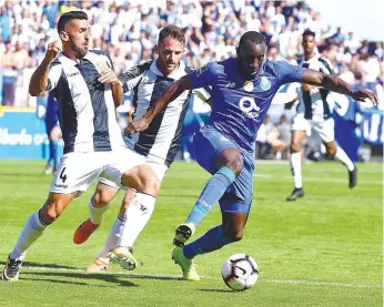  ??  ?? Marega fez um golo e uma assistênci­a no Estádio da Madeira