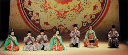  ?? PHOTOS PROVIDED TO CHINA DAILY MusicAlong­theSilkRoa­d— ?? Above and below: Musicians in Tang Dynasty (618-907) attire play re-created ancient musical instrument­s at a concert, EchooftheT­angDynasty, at the Shangyin Opera House in Shanghai on Jan 6.