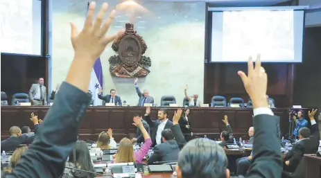  ?? FOTO: EL HERALDO ?? La votación de los diputados fue unánime para la mayoría de los artículos.