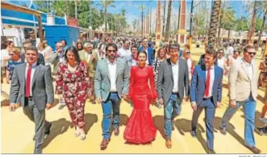  ?? MANUEL PASCUAL ?? Líderes regionales y provincial­es de Ciudadanos, con Inés Arrimadas en la Feria de Jerez de 2019.