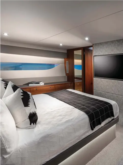  ??  ?? The Maritimo X50 has a full-beam amidships master stateroom with twin 6-foot-tall hanging lockers.