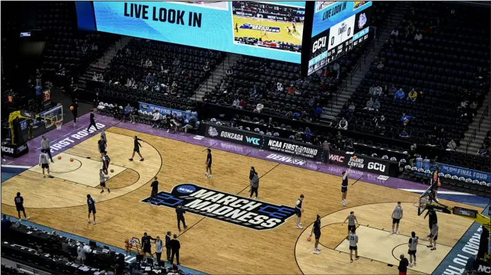  ?? AARON ONTIVEROZ — THE DENVER POST ?? The court before the first round of the men’s NCAA Tournament at Ball Arena in Denver on Thursday.