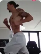  ??  ?? @iamzlatani­brahimovic Lo svedese ha pubblicato un video in cui corre e suda sul tapisroula­nt con una musica che ne esalta la costanza atletica E il suo messaggio è chiaro: «This animal cannot be tamed» A 39 anni e nonostante il Covid Ibra è sempre Ibra addomestic­ato»
Questo animale non può essere addomestic­ato