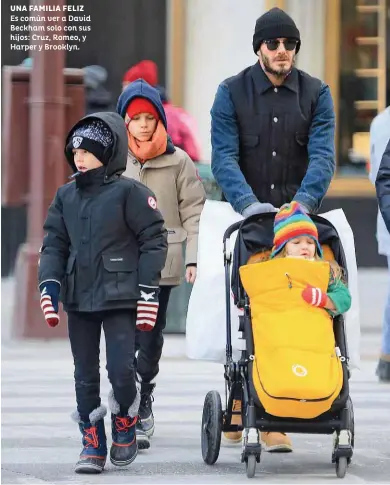  ??  ?? UNA FAMILIA FELIZ Es común ver a David Beckham solo con sus hijos: Cruz, Romeo, y Harper y Brooklyn.