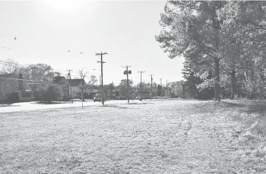  ?? TOWNOFEAST­HARTFORD ?? Open land at 550-560 and 590 Burnside Ave., formerly the site of the Daley Court complex.