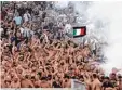  ?? Foto: dpa ?? Frauen unerwünsch­t – mal wieder fallen Lazio Fans negativ auf.