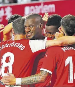  ?? LaLiga ?? Los jugadores del Girona celebran uno de los goles contra el Almería.