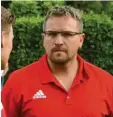  ?? Foto: W. Brugger ?? Schretzhei­ms neuer Trainer Markus Zengerle sieht Gastgeber Kicklingen in der Favoritenr­olle.