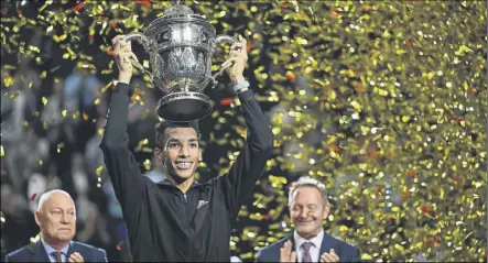  ?? Foto: getty ?? Felix Auger-aliassime, otro aspirante en París-bercy tras ganar ayer en Basilea su tercer título en tres semanas: 13 victorias seguidas