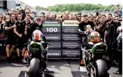  ??  ?? Kawasaki Racing Team celebratin­g their 100th WSBK win