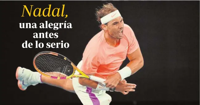  ?? EFE ?? Rafael Nadal ejecuta un servicio sin los problemas físicos de los últimos días en su duelo ante Cameron Norrie