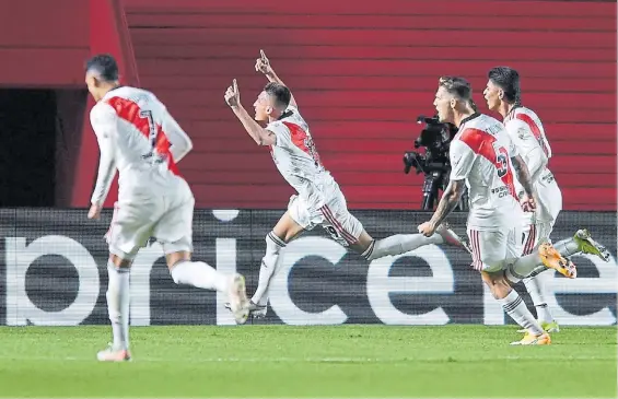  ?? REUTERS ?? River. Superó la llave contra Argentinos de la Libertador­es con dos goles de Romero marcados en la victoria por 2-0 en La Paternal.