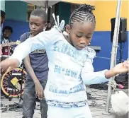  ??  ?? This young dancer outclassed her competitio­n while doing the ‘Fling’ dance move.