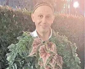  ??  ?? Alto impacto. La foto del “hombre planta” causó furor en Twitter.