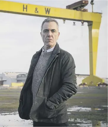  ??  ?? James Nesbitt as DCI Tom Brannick in Bloodlands, main; Chris Packham’s Animal Einsteins, inset