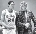  ?? ASSOCIATED PRESS FILE PHOTO ?? Coach Bob Knight chastises Daryl Thomas for his play during a game at Indiana in 1984. Knight, who won three NCAA titles at Indiana, died Wednesday at 83.