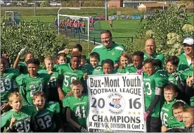  ?? SUBMITTED PHOTO ?? The Lansdale Cannoneers Junior Pee Wee football team is seen at the Bux-Mont championsh­ip in 2016.