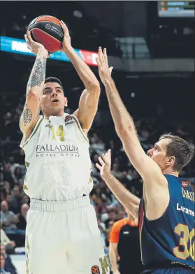  ?? FOTO: EFE ?? Gabriel Deck fue básico en la reacción del Madrid. Drama final en el Wizink Center