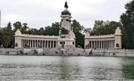 ??  ?? Alfonso XII memorial