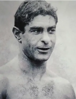  ?? | PHOTO : OUEST-FRANCE/MONIQUE CASTRO ?? Considéré comme l’un des meilleurs nageurs français de l’histoire, Alfred Nakache est un survivant du camp d’Auschwitz.