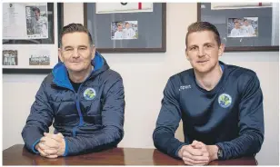  ??  ?? NEW ROLE Joe Oastler pictured with Hawks boss
Paul Doswell at the official launch of the Havant & Waterloovi­lle Pro:Direct Academy earlier this month