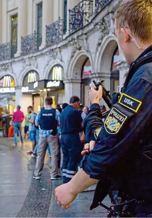  ??  ?? Münchner Innenstadt – die Lage blieb stundenlan­g diffus