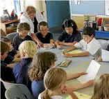  ?? STACY SQUIRES / FAIRFAXNZ ?? Jacqui Duncan, who has since retired as principal of Cashmere Primary, recalls how teachers became caregivers when the earthquake struck.