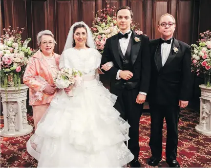  ?? CBS ?? It’s a wedding finale! Kathy Bates, left, Mayim Bialik, Jim Parsons and Teller head to the altar on The Big Bang Theory’s season closer, airing Thursday.