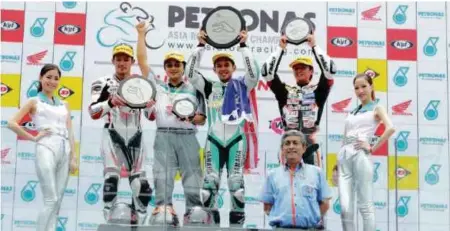  ??  ?? Zamri Baba ketika memenangi Perlumbaan 1 dalam kelas Supersport­s 600cc di Zhuhai, 2012
