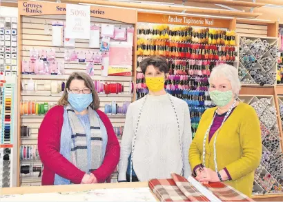  ?? Snip, Tack and Sew’s Sarah Aikman, Kat Moss and Susie O’Neill ?? Shop closure