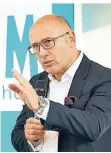  ?? FOTO: FOM ?? Skoda-Vorstandsc­hef Bernhard Maier bei der FOM