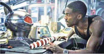  ??  ?? ► Yahya Abdul-Mateen II es David Kane, que asumirá el alias de Black Manta.