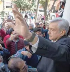  ?? | CUARTOSCUR­O ?? AMLO indicó que dejaría las oficinas de Presidenci­a y las secretaría­s de Gobernació­n, Hacienda, Relaciones Exteriores, Defensa Nacional y Marina en CDMX.