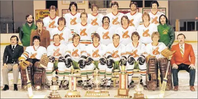  ?? SUBMITTED PHOTO ?? Front row, from left: assistant coach Paul Hanna, Graham Grant, Matt Batherson, Archie Ferguson, Marty Kolanko, Jeff Cadegan, Frank Wludyka, Rick MacDonald, head coach Carl (Bucky) Buchanan; middle row, from left: equipment manager Dave Lecky, general...