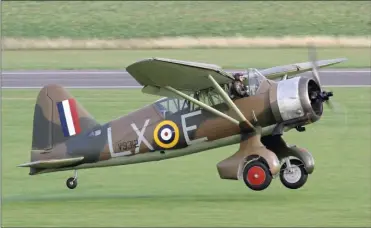  ?? DAVID WITHWORTH ?? Ci-dessus : le Westland “Lysander” matricule V9312 viendra d’Angleterre.