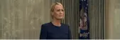  ??  ?? House Of Cards (6. Staffel)Claire Underwood im Weißen Haus