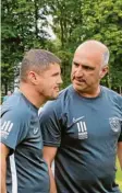  ?? Foto: Karin Tautz ?? Trainer Pavlos Mavros (links) und Abteilungs­leiter Torsten Vrazic sehen ihren TSV Meitingen derzeit auf einem guten Weg in der Bezirkslig­a Nord.