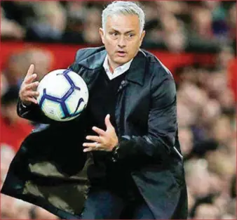  ??  ?? Mourinho and Man United aim to bounce back today after dropping the ball against Tottenham last week