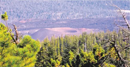  ?? Tom Stienstra / The Chronicle ?? Looking down at the 350-year-old mini volcano Cinder Cone from Prospect Peak Trailhead in Lassen Volcanic National Park.