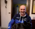  ??  ?? Amatissimo Maurizio Chiarion, super tifoso rossoblù, si è spento a 63 anni, per una malattia. Sui social il ricordo della squadra e degli amici dek giro dello stadio